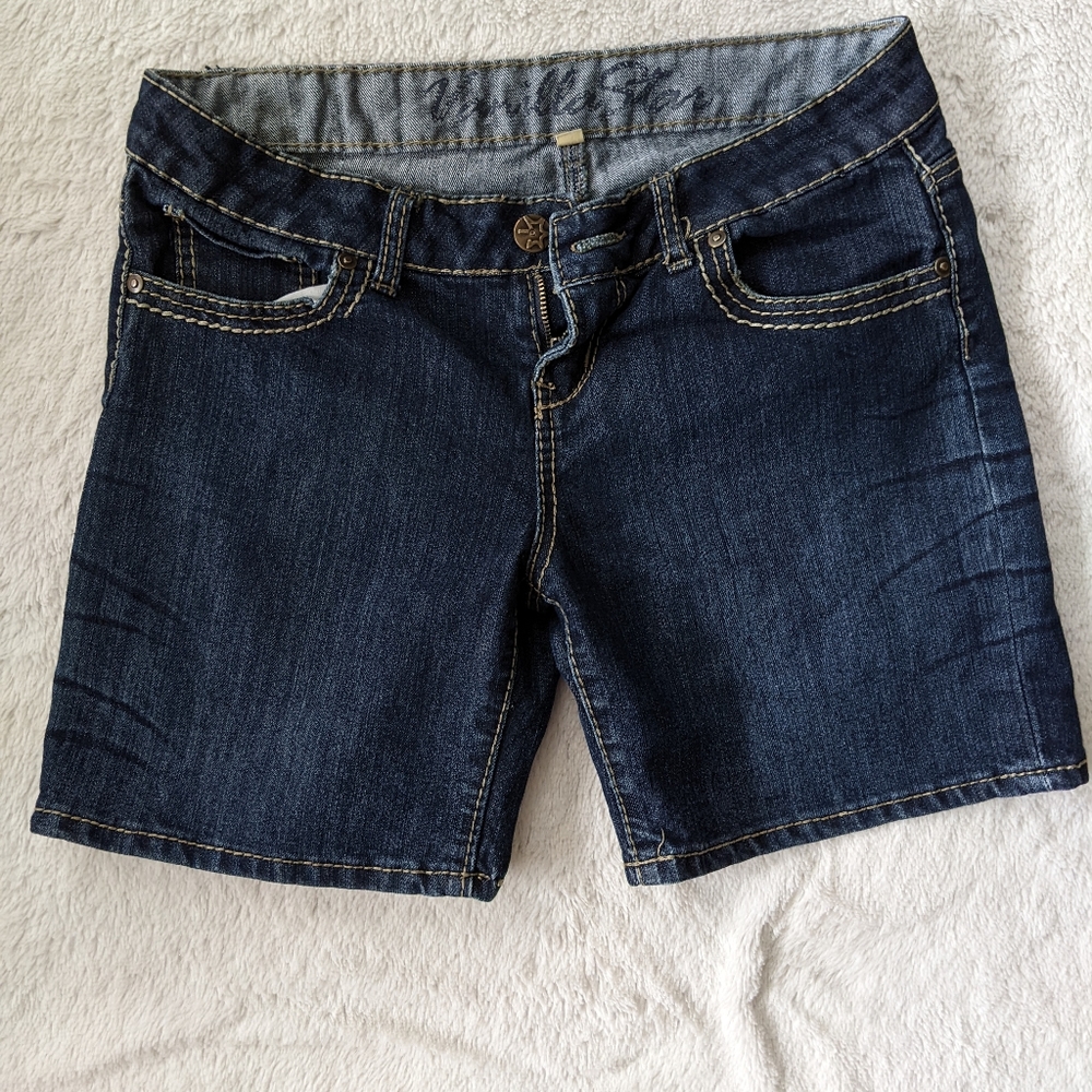 Vanilla Star Denim Jean Shorts, Stitching Detail, Size 11